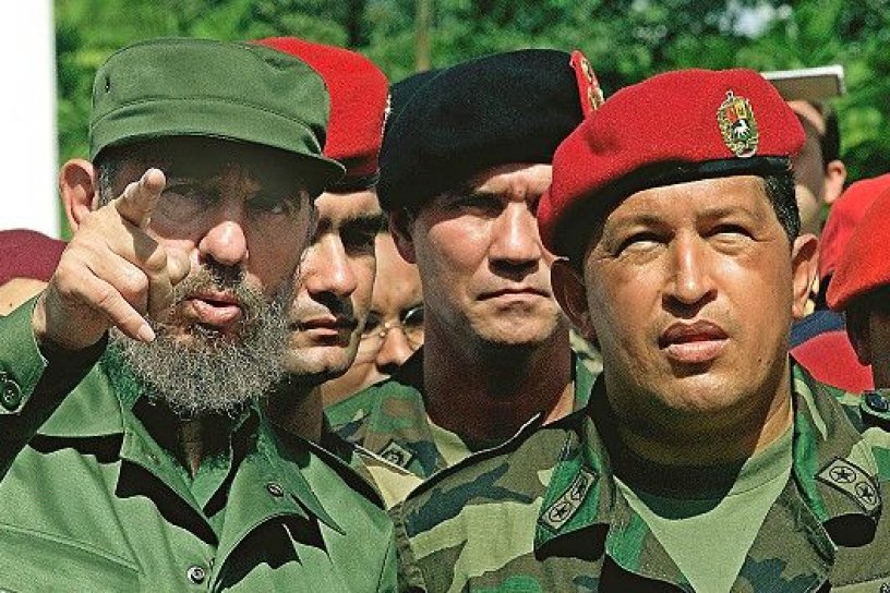Integ812's tweet photo. The age of heroes and geniuses is not measured by days or years, but by long centuries and millennia Naborí1996. #WeAreFidel #FidelLives https://t.co/CNTGa52NCh