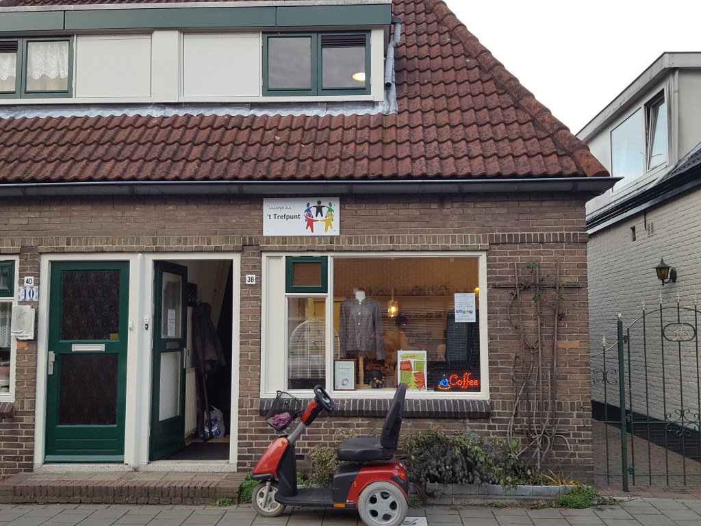 InloopVelp's tweet photo. Opening nieuwe inloop https://t.co/BUmgyZfv48 https://t.co/PCzdijlHHF