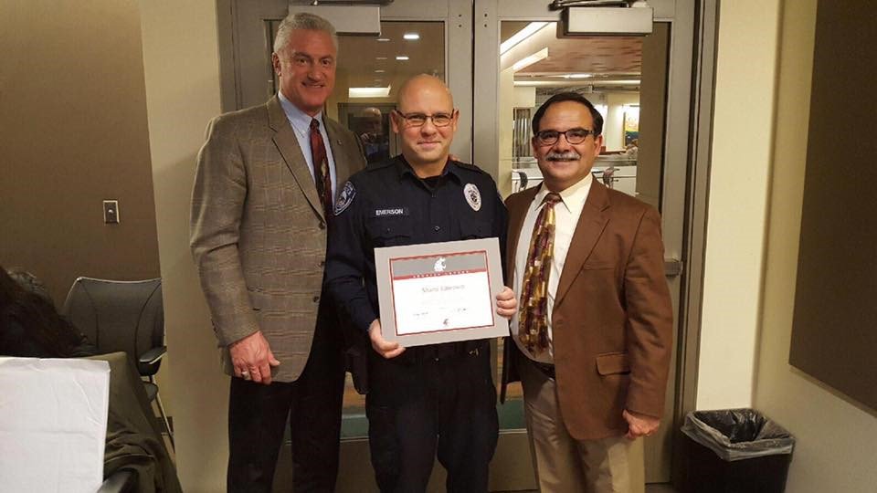 Congrats to College Hill Officer Shane Emerson, named official "Adopted Cougar" by <a href="/WSUPullman/">WSU Pullman</a> Provost <a href="/danjbernardo/">Daniel J. Bernardo</a> &amp; Alumni Assoc. #MyPD