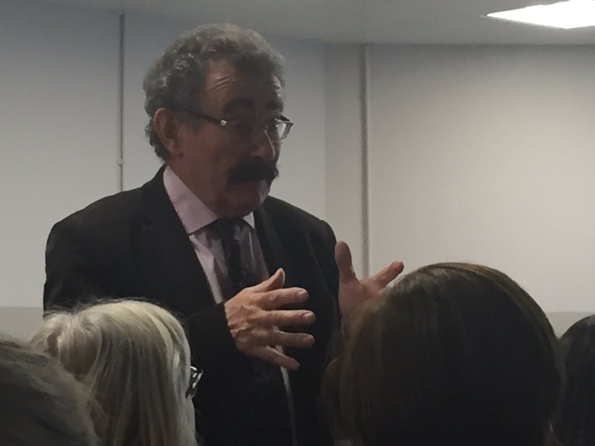 PurdonAnne's tweet photo. Fantastic talk by Robert Winston today on the Science of Learning @NorlandCollege #EEXCONF16 https://t.co/OATprh4iOR