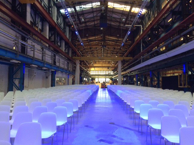 microsoftnl's tweet photo. Morgen is het zover: dan ontvangen we ruim 1000 bezoekers tijdens #FutureDecoded in de Kromhouthal, Amsterdam! #datadriven https://t.co/QMR1EaLRZU