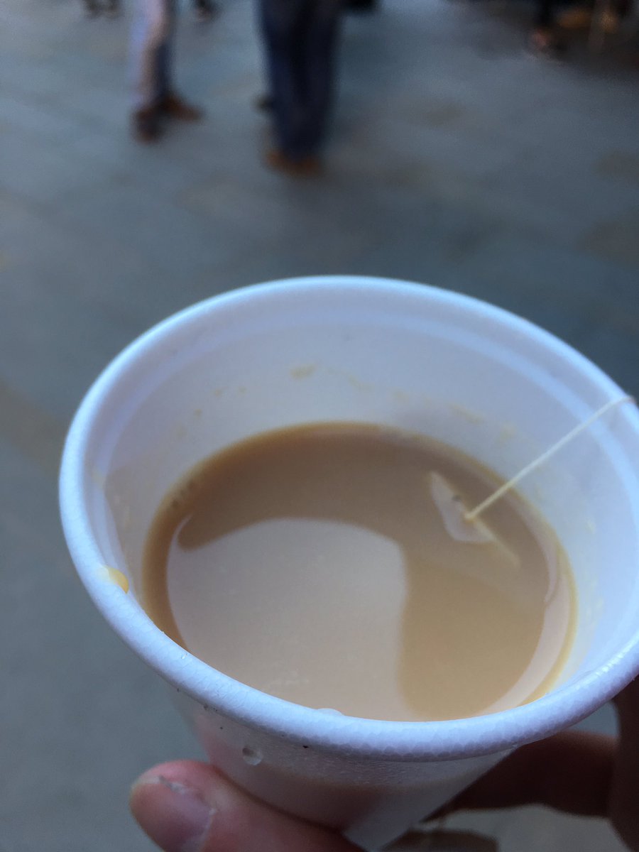 dave_coles's tweet photo. Thanks so much to the @lsehindusoc for the cup of tea earlier. I really needed it! #givingtuesday #partoflse https://t.co/ZrCpO5TI3g