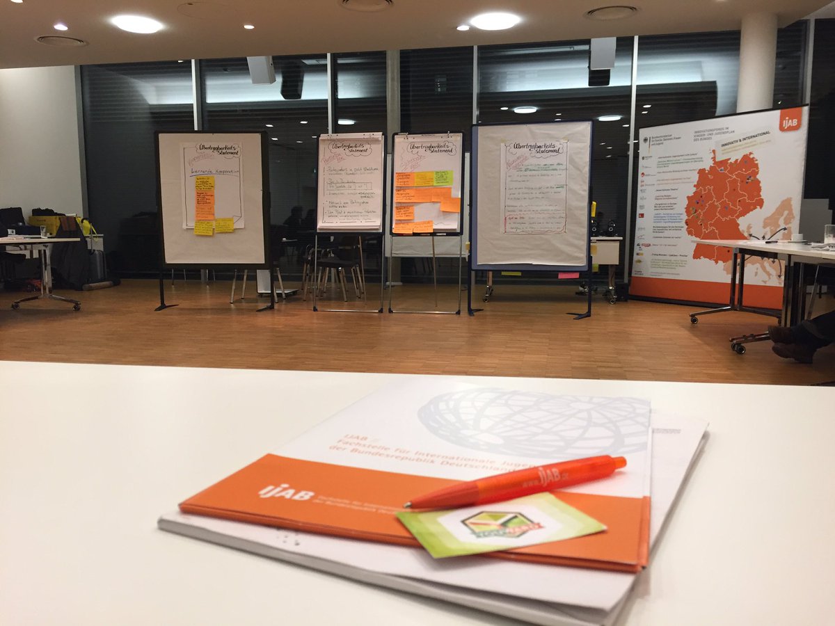 youward_de's tweet photo. Hallo aus Frankfurt! Einige Jugendbotschafter sind heute bei der Abschlusstagung der Innovationsfondprojekte. https://t.co/6aDn4JDndk