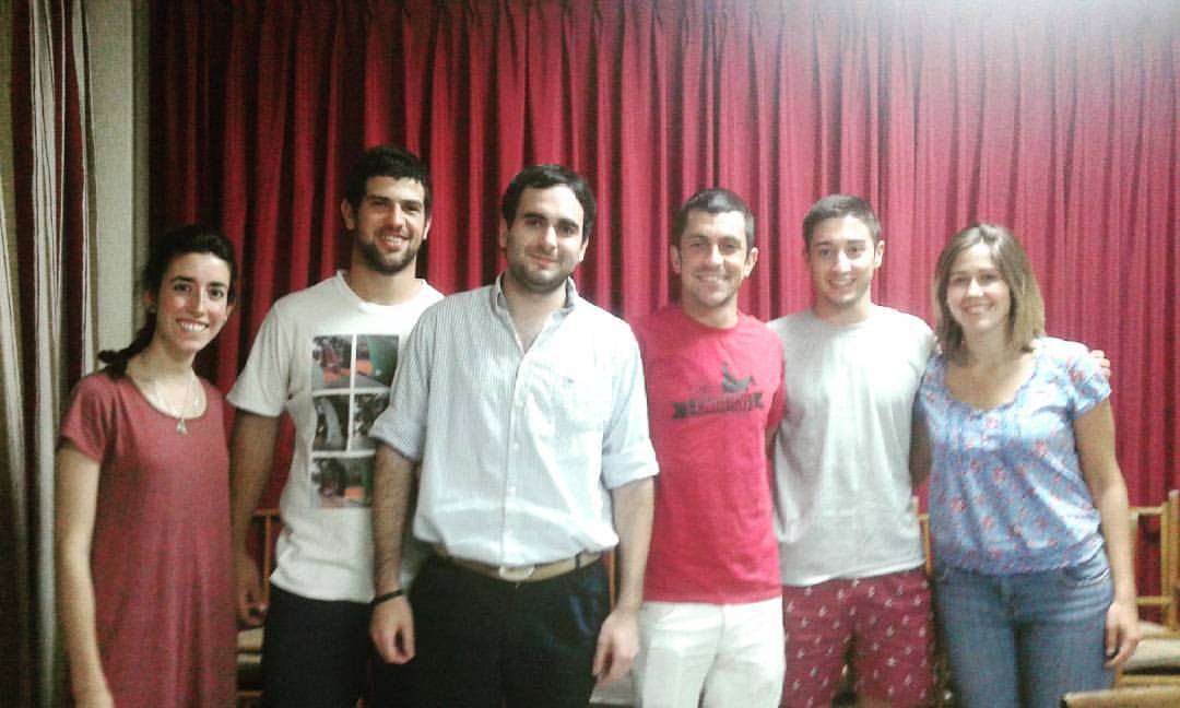 Felicitaciones a la nueva Comisión del <a href="/AteneoSRT/">Ateneo SR Tandil</a>!! Muchos Éxitos! Cc <a href="/Gabriel_Liceaga/">Gabriel Liceaga</a> <a href="/lucaszozaya/">VASCO</a> <a href="/jimarticorena90/">bichimarticorena</a> @AgusBurs