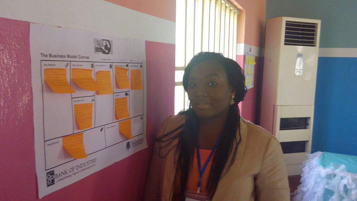Valucon_biz's tweet photo. Vivian a visionary woman. Posing with her Business model canvass https://t.co/qh1Kqlpi8P