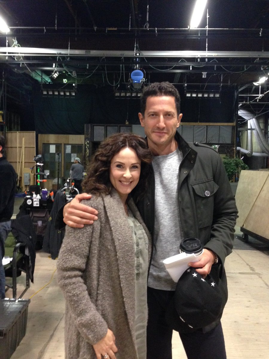 Such fun &amp; good laughs w/ <a href="/sasharoiz/">sasha roiz</a> on the set of @NBCGrimm 🎉👌 season 6 begins Jan6👍 Don't Miss It!!