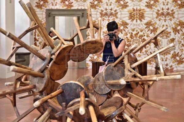 MetroProMX's tweet photo. Compartimos el trabajo de Ai Weiwei, el artista chino más influyente de las últimas décadas. #Arte #TacoDeOjo https://t.co/QGVdsXfRHz