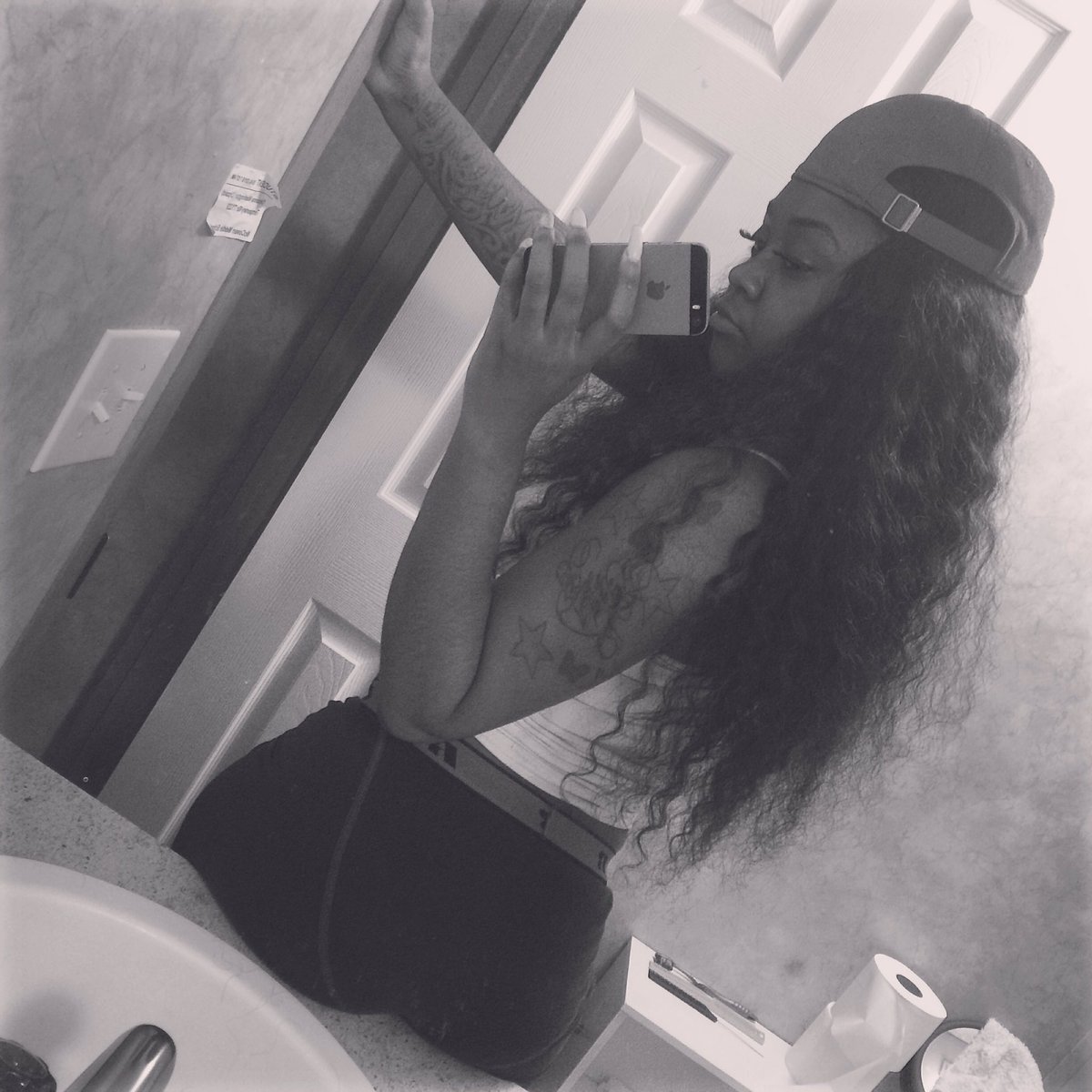 KeyseeMaccc_'s tweet photo. #Thickasshellchallenge https://t.co/MuIe8CKc52