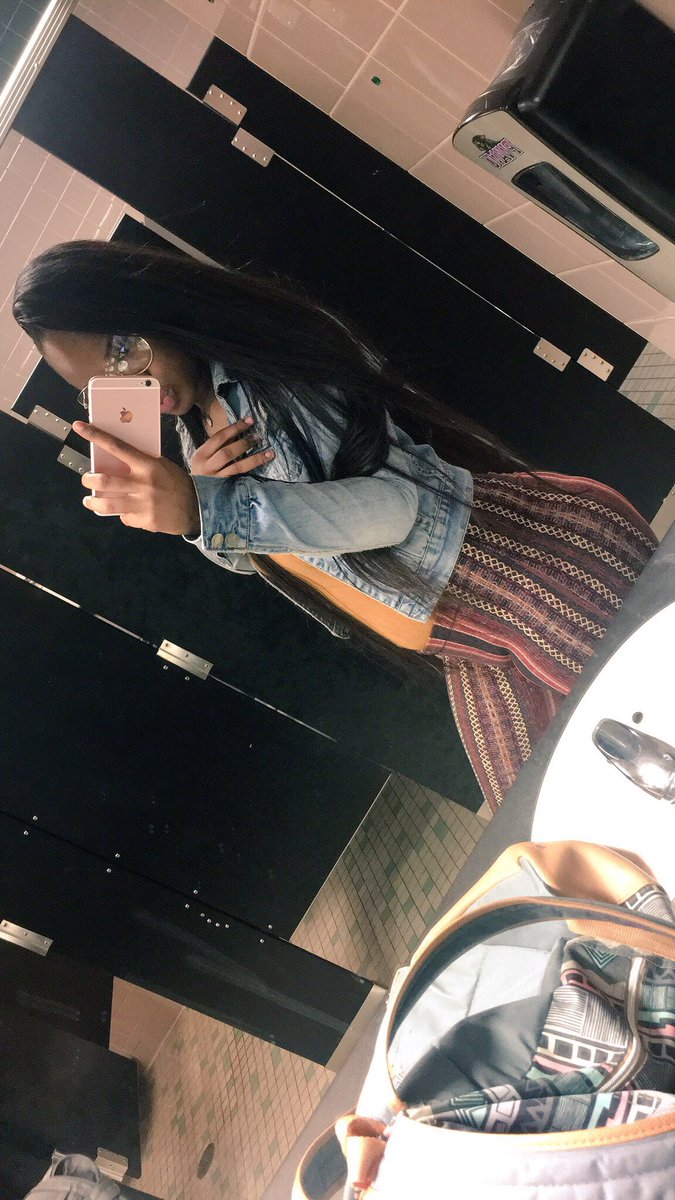 DadaBlood_'s tweet photo. do I qualify? ๐ค๐
#thickasshellchallenge https://t.co/4YevUdQsKV