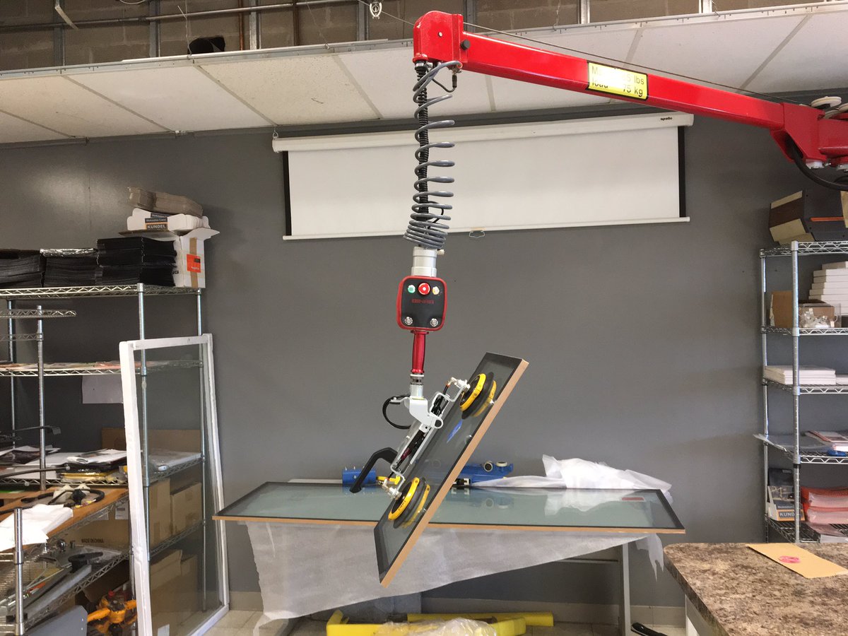 QuickLiftSystem's tweet image. Quick-Lift Arm unit. Standard vacuum gripper with tilt #MaterialHandling #tooling #ergonomics