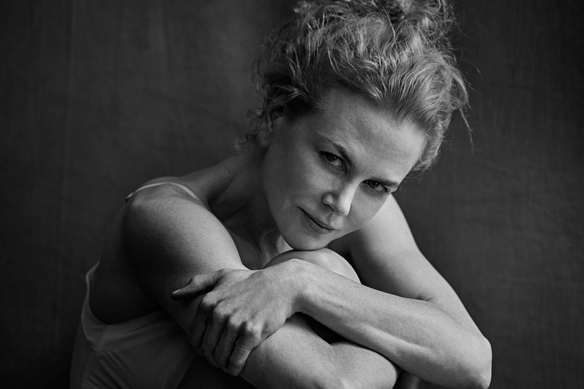 repeller's tweet photo. The 2017 #PirelliCalendar is a binder full of beautiful women: https://t.co/tFkrRIdeT1 https://t.co/MFNnL7Z9bo