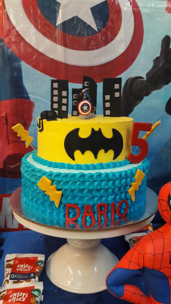 MaleconKids's tweet photo. Nos gustan los pasteles y más si son de #Batman #BatmanCake #pasteles #fiestasinfantiles #cancun https://t.co/zeZEHlz8DD