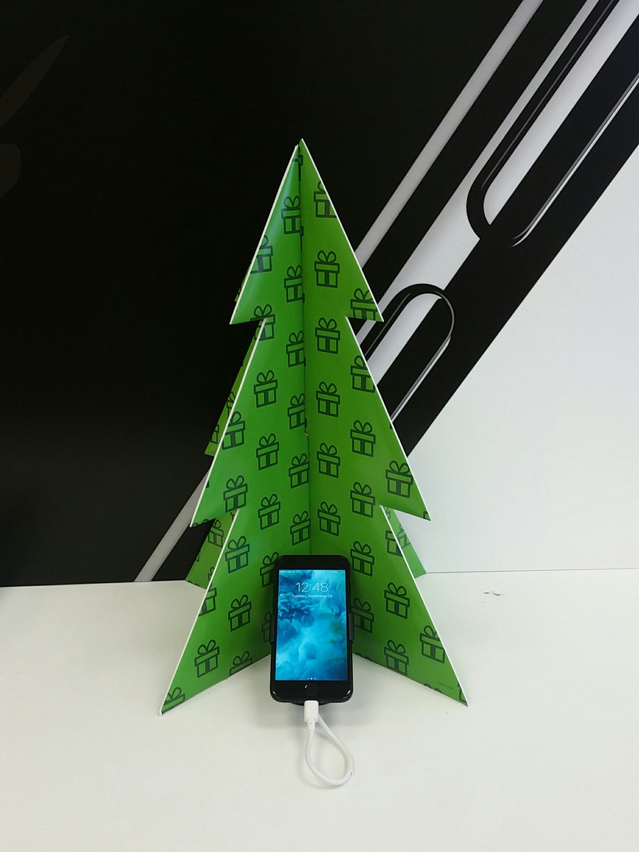 VabeachAdcomm's tweet photo. The @Apple iPhone is the #1 requested gift the holiday season! Activate it on the #unlimitedfreedom plan & never worry about #dataoverages https://t.co/6OE5V8t9Ye