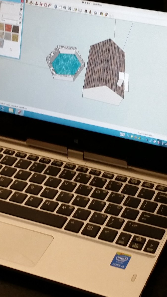 msklann's tweet photo. 6th graders checking out Google sketchup! They love it!! @MRMSlions https://t.co/7MHHdRIe6W