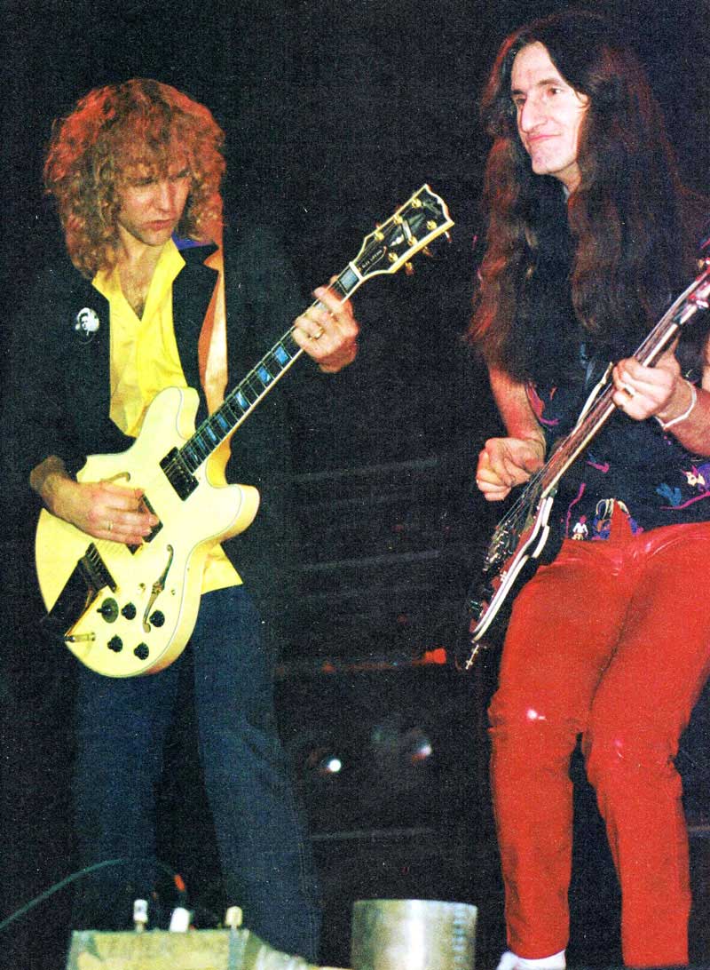 Rush_freejacob's tweet photo. Alex and Geddy https://t.co/K6VnB81CUa