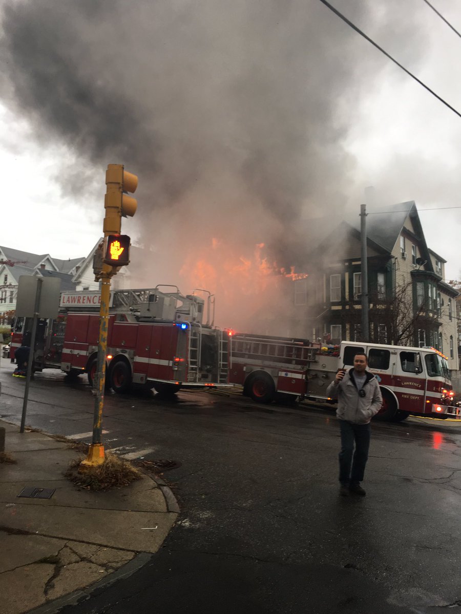 RT <a href="/lawrencepolice/">Lawrence, Massachusetts Police</a>: Structure Fire E Haverhill by Prospect St. Avoid the area.