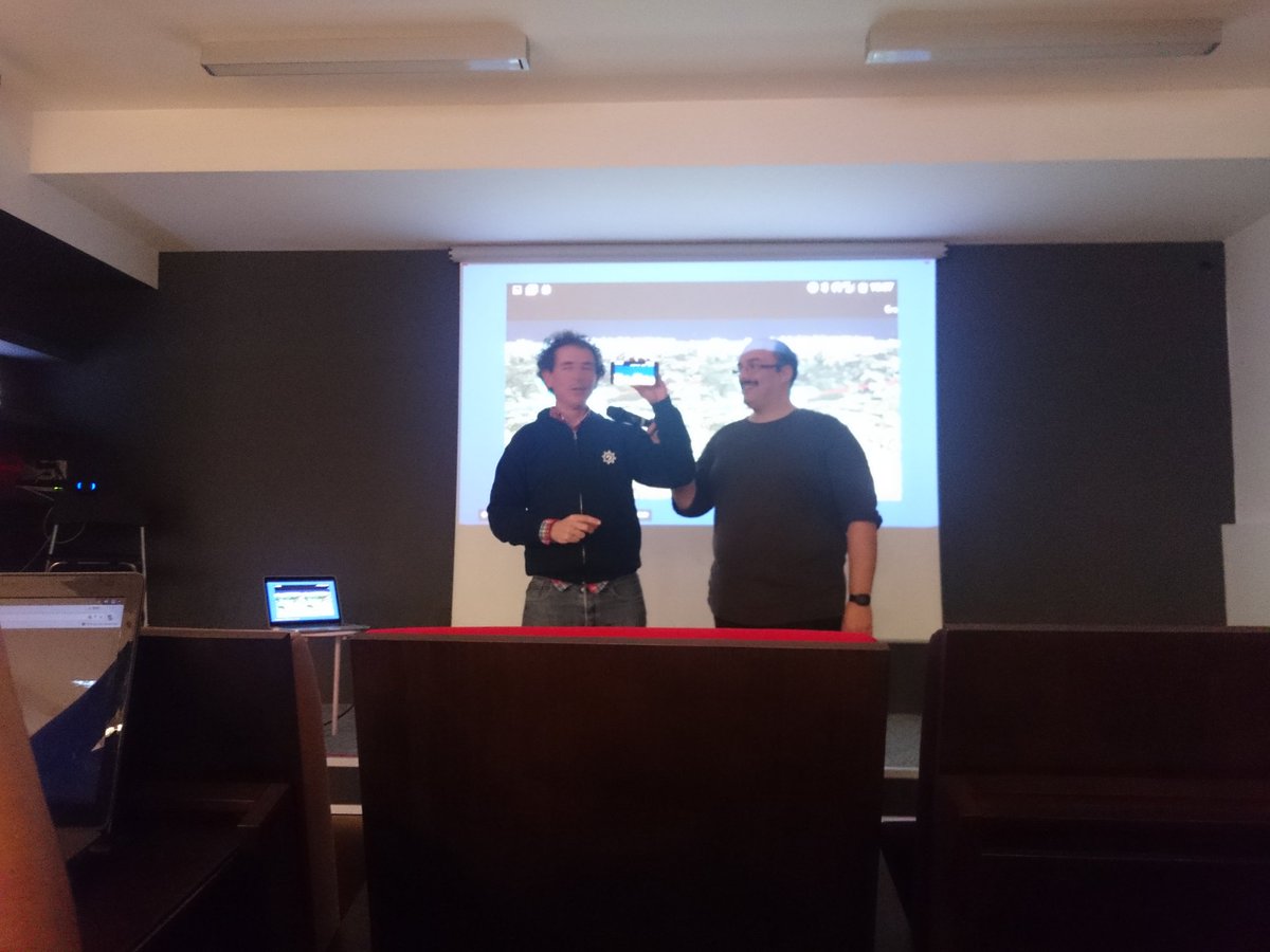 che_munoz's tweet photo. In the #LocationTechTour, awesome GIS projects and high-level startups (and some not so startups ;D) @GeoinquietosMad w/ @josesinM https://t.co/G76pUReOUX