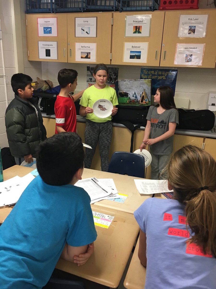 Clugstonclass's tweet photo. Come check out our Native American Regions Dioramas in the EH media center! @EastHills5_8 https://t.co/WO1VnJqslU