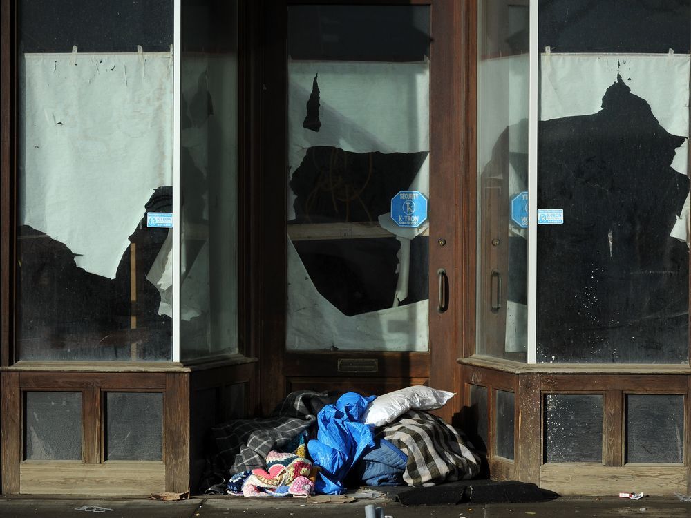 Edmonton's homeless numbers drop 24 per cent since 2014 despite poor economy ow.ly/oosI306DGDn