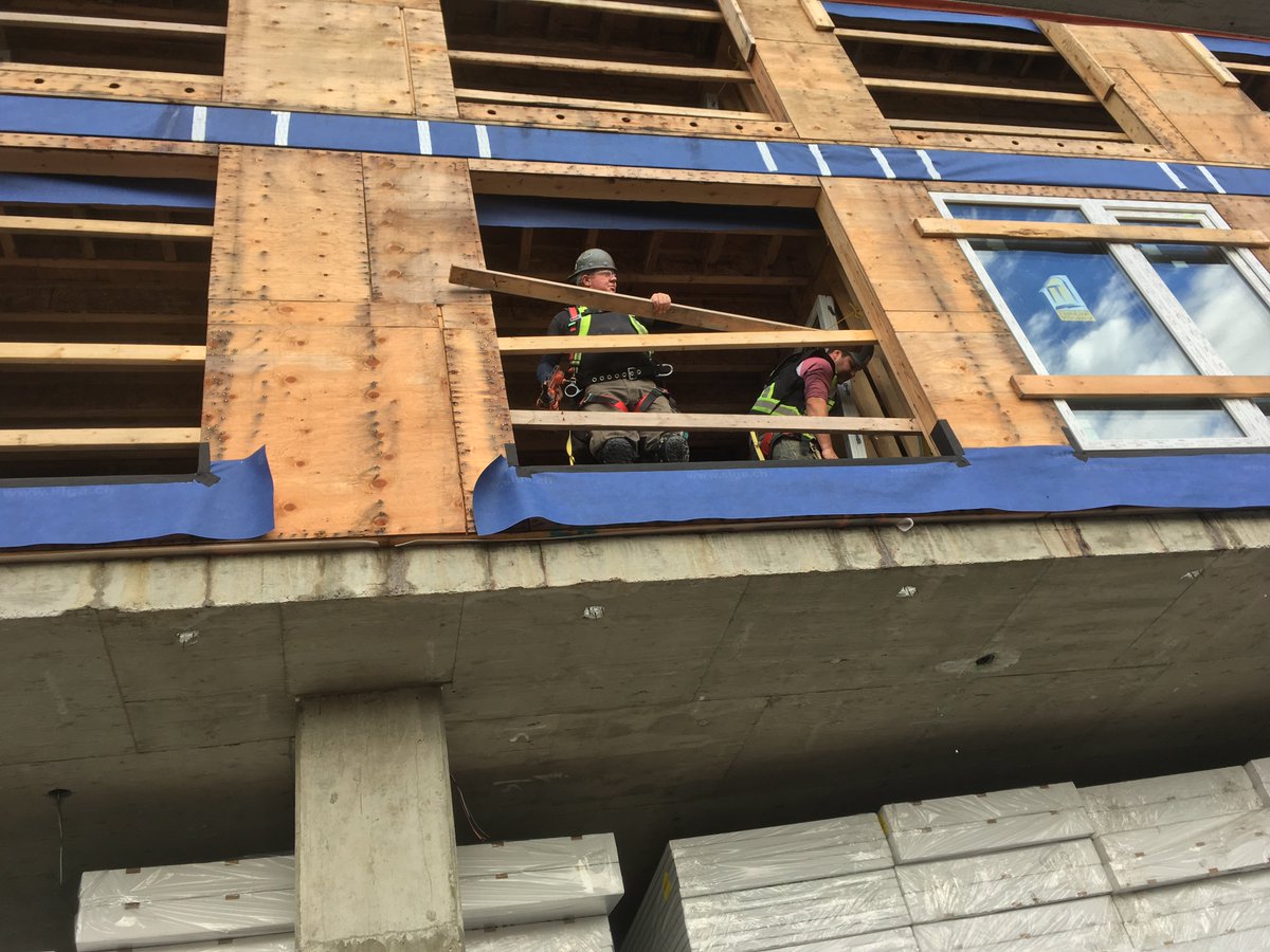 Russell Hixson tweet media