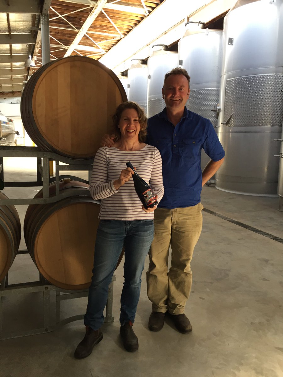 Woop woop 🙌 our soon 2b released Stardust &amp; Muscle #shiraz got gold @VicWinesShow happy days!#aussiewine #wine