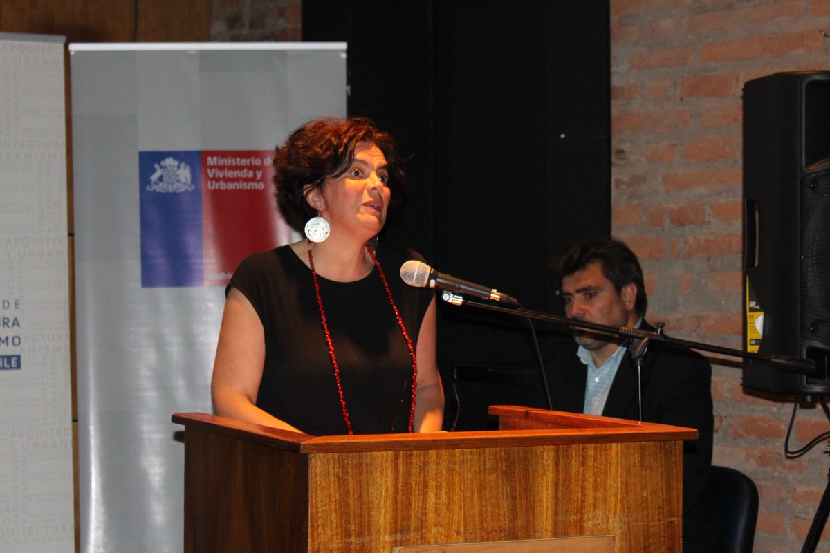 MundoFAU_uchile's tweet photo. En presencia de ministra Saball se realiza seminario "De allegado a vecino: Integrando derecho a ciudad y vivienda en barrios pericentrales" https://t.co/2KWvMGaQVV