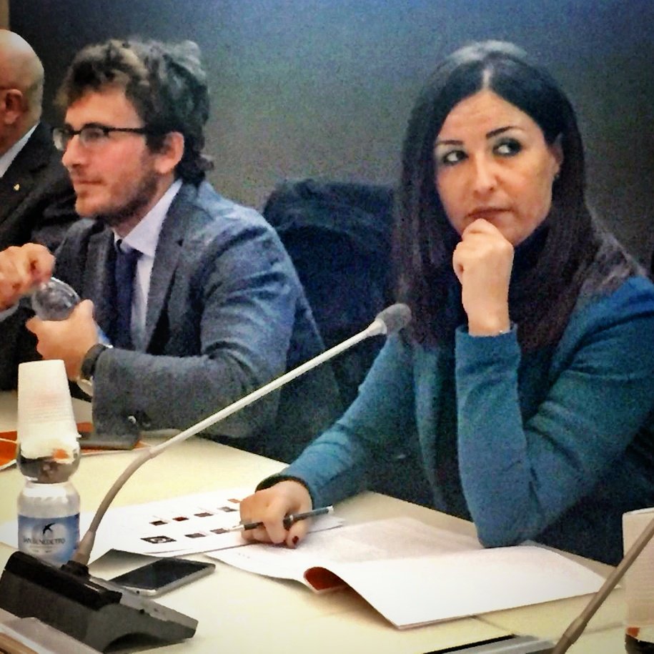 Lorenza_Morello's tweet photo. Sala gremita a #Milano per il convegno #IASSP #maestri e nuove #guide. @MorelloConsult c'è! https://t.co/viA7h1Dt0R
