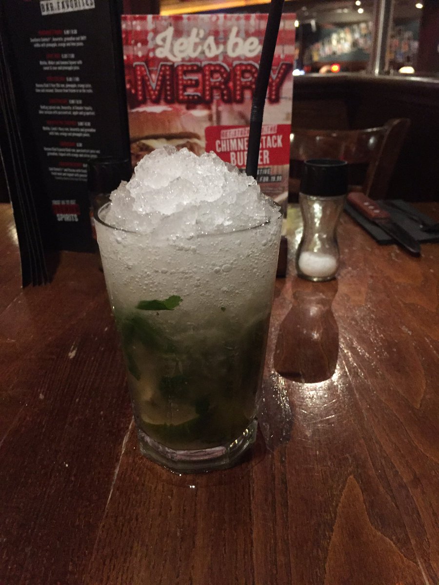 DaleSilk's tweet photo. Keep the mojitos coming #trashedtuesday https://t.co/Af00cxBQJG