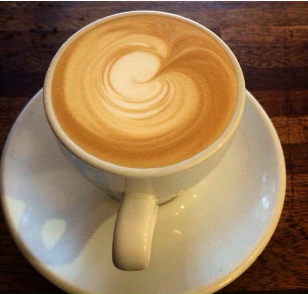 wildstrawbcafe's tweet photo. Flat white anyone? https://t.co/GnNdF4zxmq