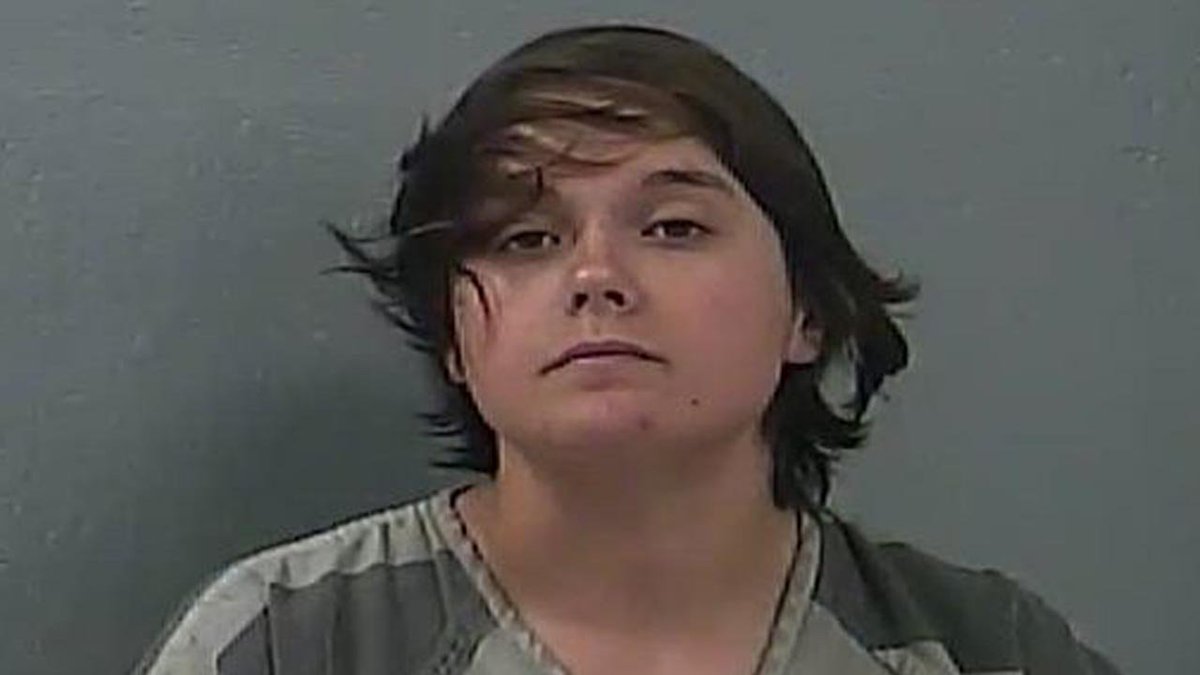 Woman accused of stabbing boyfriend who drank her blood #OfCourse bit.ly/2gSROCH https://t.co/yu6hgrPuuM