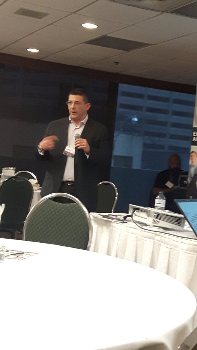 jzigelstein's tweet photo. Matt Vella from Loopstra Nixon at #TECONF speaking to HR and business leaders on Workplace Violence and Harassment Investigations. https://t.co/kaYMPX7Nlc