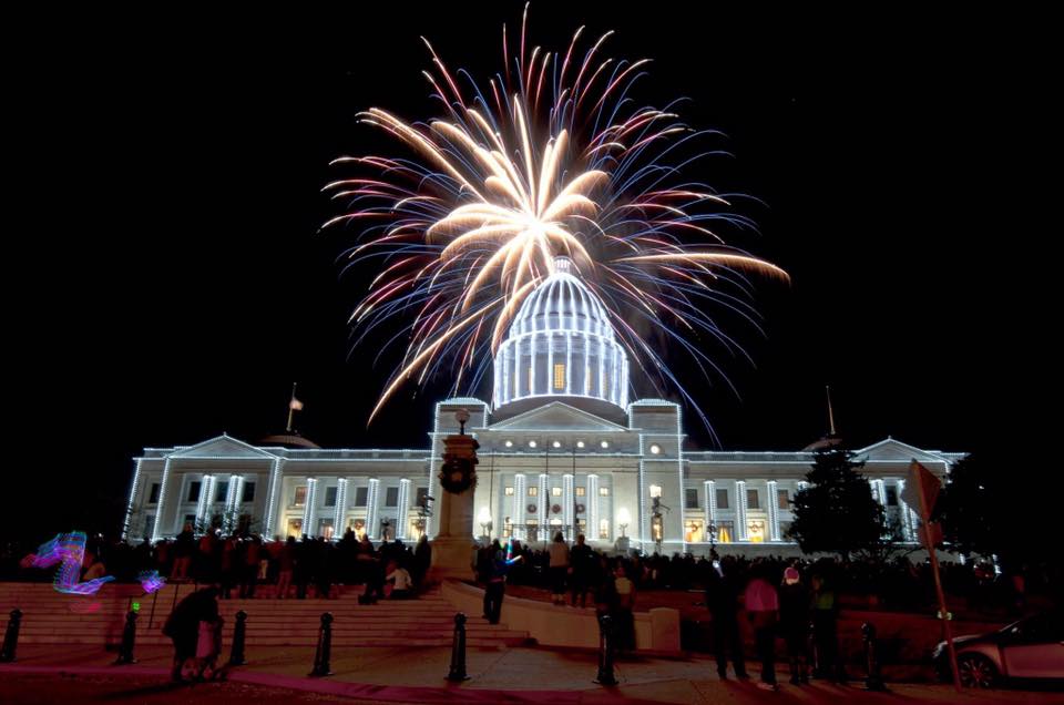 #PSA 78th Capitol Lighting Ceremony This Saturday, December 3rd; Public Invited for Holiday Activities content.govdelivery.com/accounts/ARSOS…