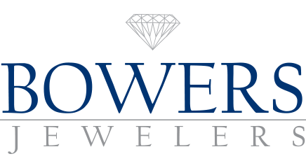 eatshoplivehtgn's tweet photo. Hurry! Now through December 31st receive $50 off your $300 purchase at @BowersJewelers! #shopsmall #HuntingtonIN #give https://t.co/p8WrnQI4gS