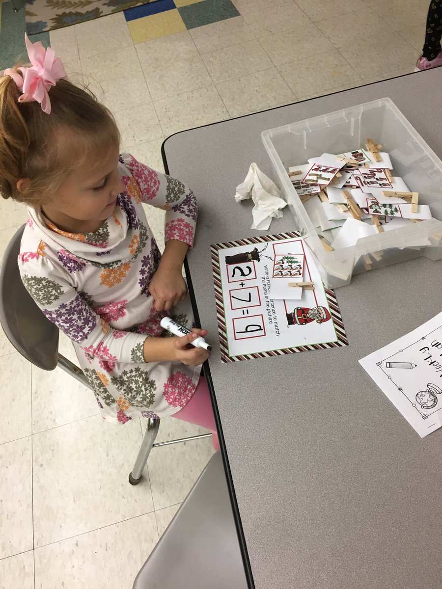 CometasKinders's tweet photo. Breaking out the winter centers this week! @PLVBears #playinK #plvbear https://t.co/GuZ14kUTO6