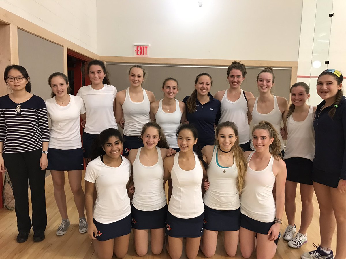 Girls squash starting the season strong. Varsity def. St Andrews 9-0 and JV won 6-1! #gotigers #girlssquash <a href="/GFStigers/">GFS Tigers</a>
