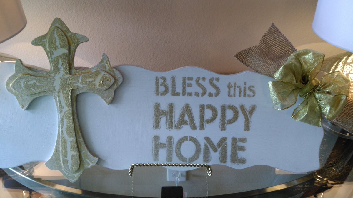 CovenantCraft's tweet image. This beautiful handcrafted and handpainted wood sign went all the way to Texas for someone special!