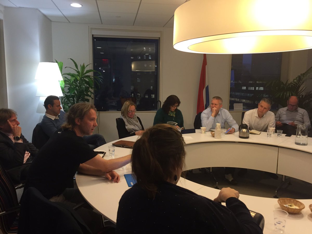 marjanblumberg's tweet photo. Great session @remkohdev on Ibm bluemix and the startup hive #execsb @NLinNY @DutchBasecamp https://t.co/Q48sVUwTmg