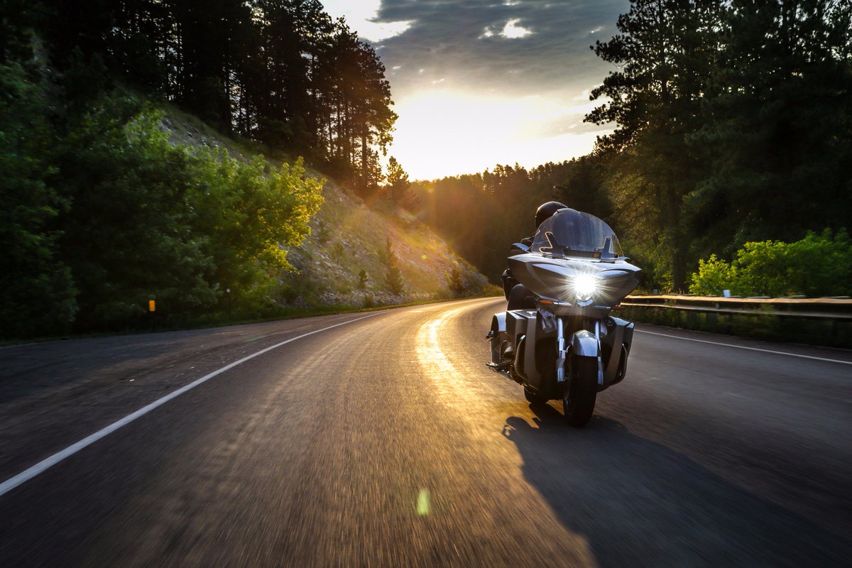Sunrise to sunset. #CrossCountryTour #RideOne