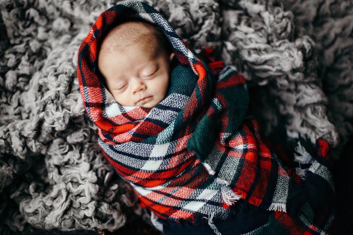 otisandjames's tweet photo. The most warm &amp; snug babe in Minot right now! #MuchLove #babies #NorthDakota #snow https://t.co/560IYUa4Kq