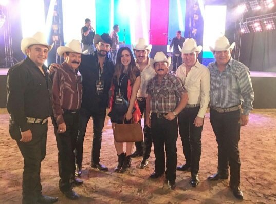 DZcluboficialMD's tweet photo. #DZIG📷✔

@davidzepeda1: Con mis adoradas @AriDiazz y los únicos @CardenalesDeNL en ladoblevidadeestelacarrillo… https://t.co/tXmVnm4O45 https://t.co/2bOUMbvWqy