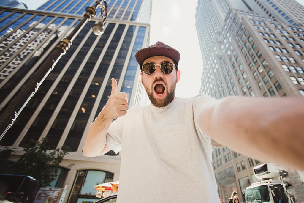 dotnyc's tweet photo. @nikeNYC our community of 75k+ NY web addresses would like to see you join the ranks and #ownit with a .nyc domain! https://t.co/ydG0QtUbMr https://t.co/mn7OWA0i8Y