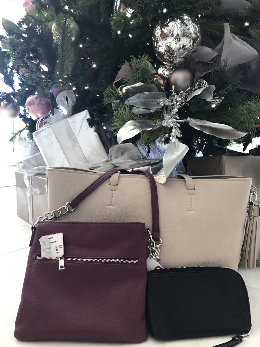 Chic Buds® tweet media