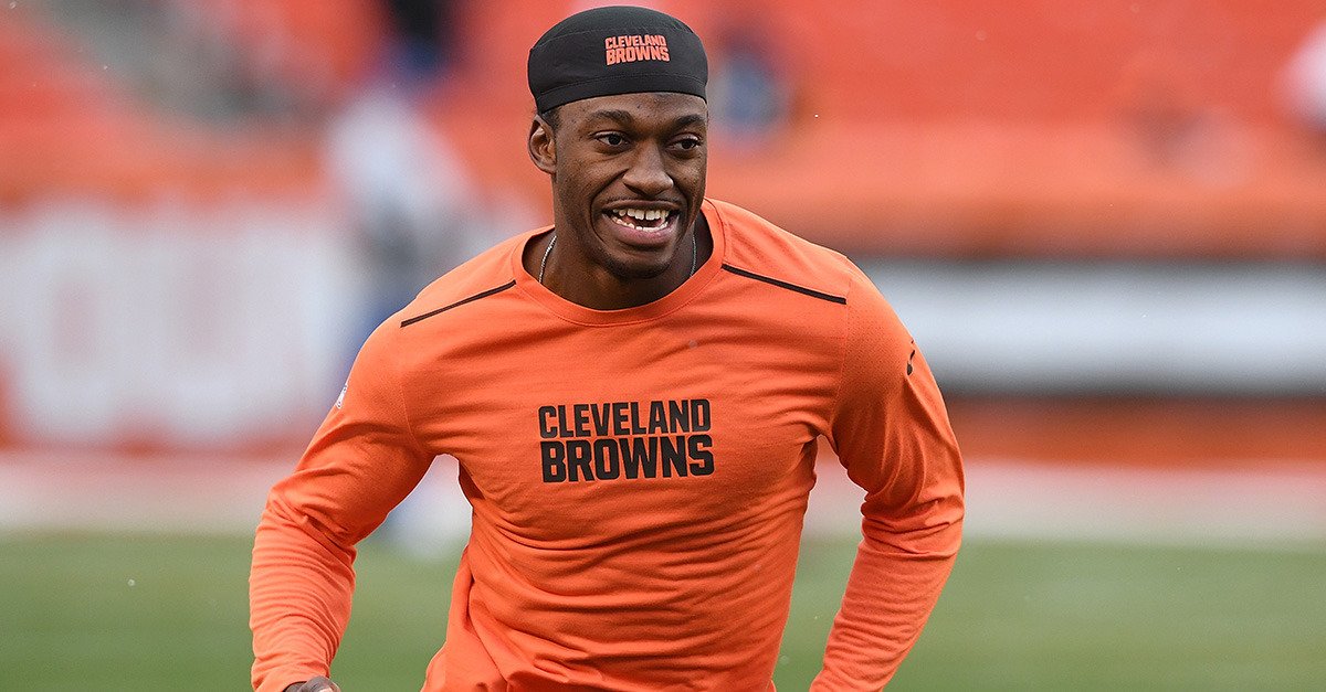 Robert Griffin III cleared for full contact nfl.icymi.email/robert-griffin… via <a href="/NBCSports/">NBC Sports</a> #injury