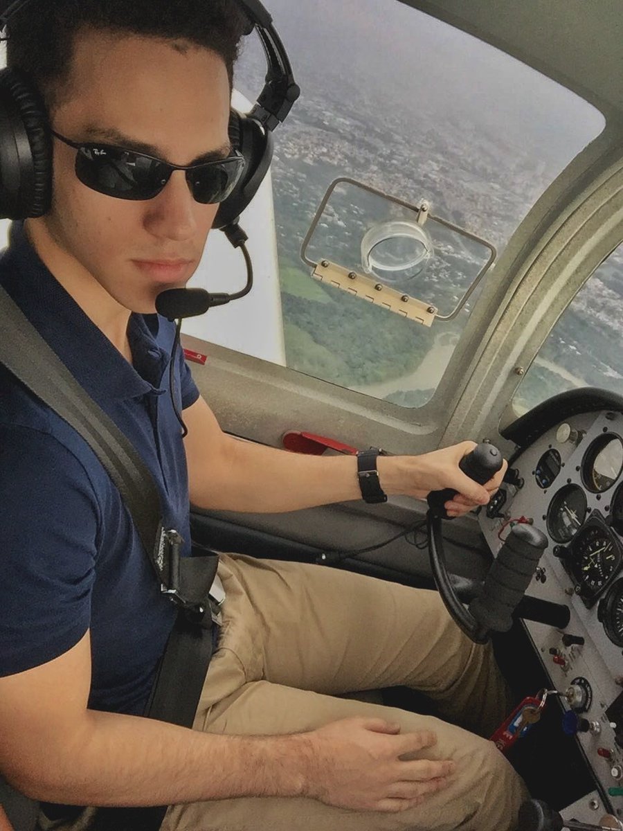 ENALAS's tweet photo. Jose Enrique realizando su primer vuelo de entrenamiento como estudiante Piloto. #enalas #flightschool #dominicanrepublic #ch2t #dandopala https://t.co/RIVyYqJbHZ