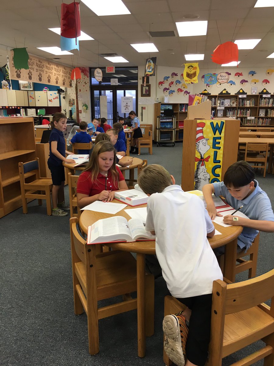 traceymikos's tweet image. Even in today&apos;s tech-driven world, it&apos;s great to see Ss learning dictionary skills! @OrmondBeachElem #dictionary #guidewords #ELA