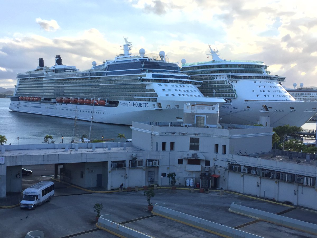 galactico1701's tweet photo. Visita de siete barcos en San Juan @djspeedman @angelmatos https://t.co/xTDnmin54J