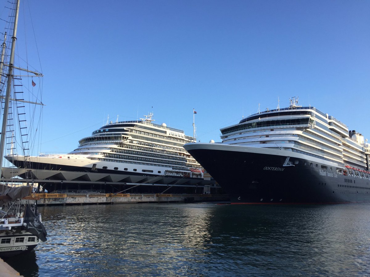 galactico1701's tweet photo. Visita de siete barcos en San Juan @djspeedman @angelmatos https://t.co/xTDnmin54J