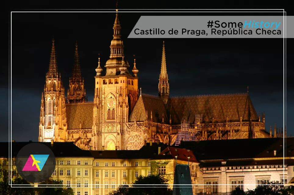 itravelmx's tweet photo. #SomeHistory Construido en el siglo IX, El Castillo de #Praga es el más grande del mundo. ¡Enamórate de este hermoso lugar!
#iTravelMX https://t.co/6OhPPKDr2z