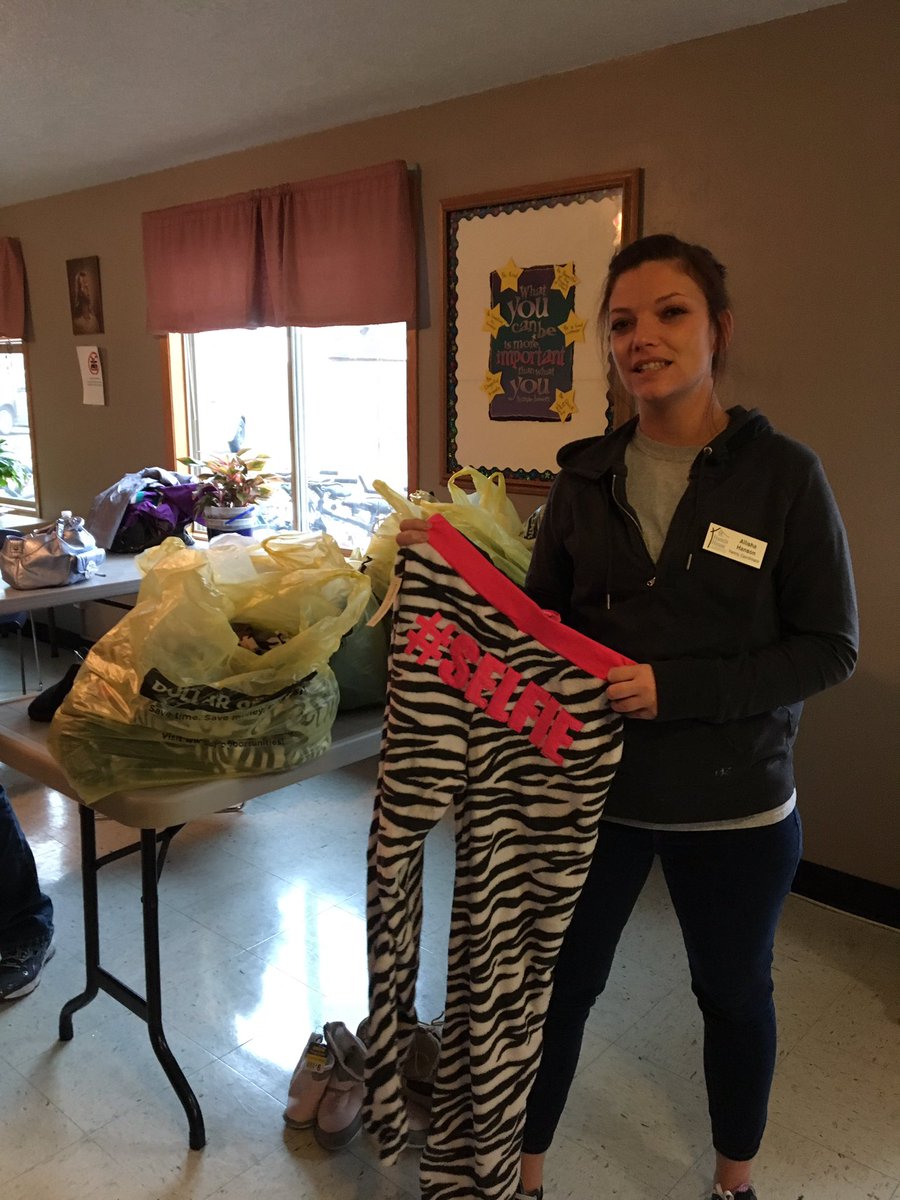 St_FrancisHouse's tweet photo. Our family coordinator showing off some items that an anonymous donor dropped off this #GivingTuesday. #HomelesstoHope #UNselfie #blessed https://t.co/wQIKSmJzVO