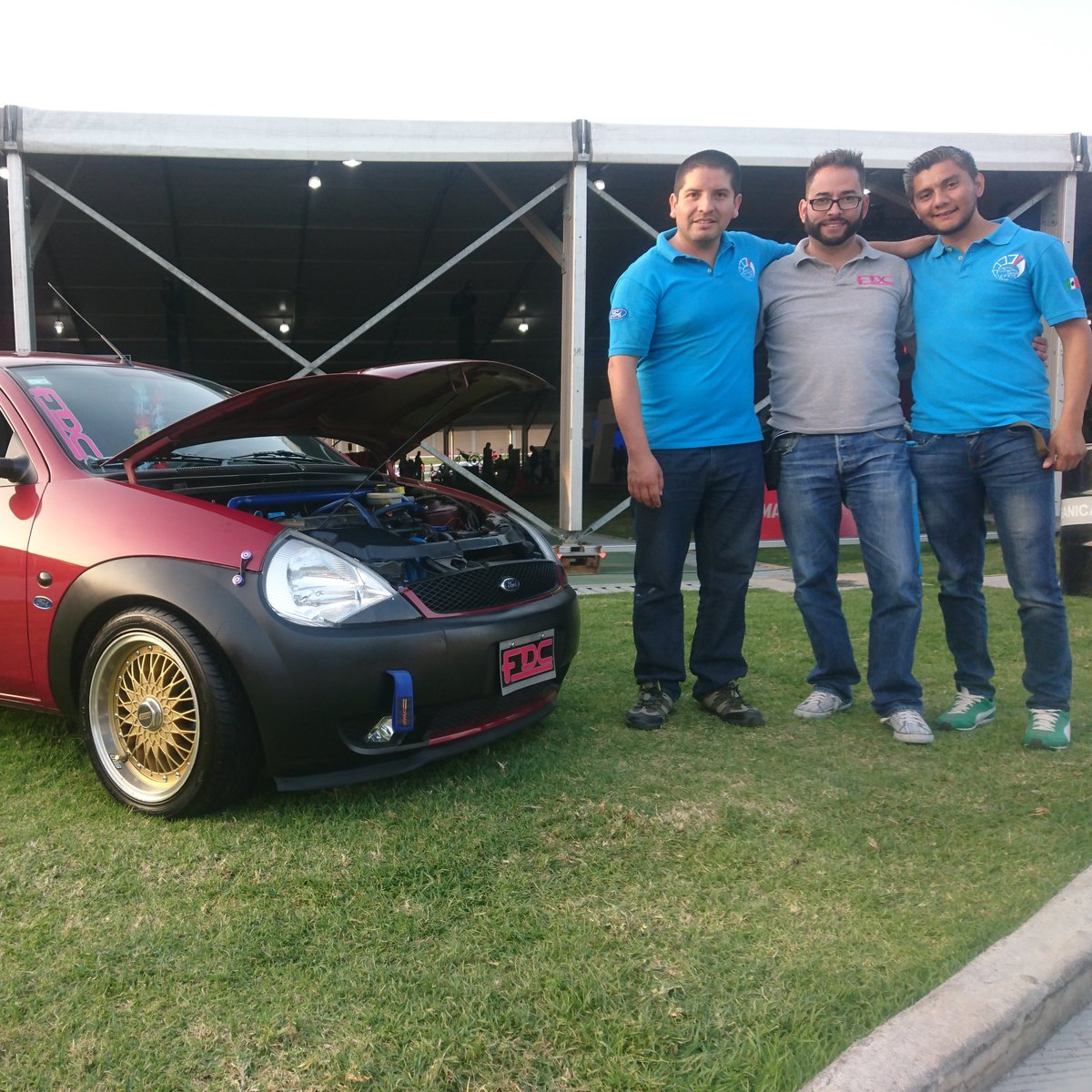 CfkmOficial's tweet photo. Visitando a nuestro amigo Oscar Campos de Fast Drivers Club https://t.co/da7UYEHOTF